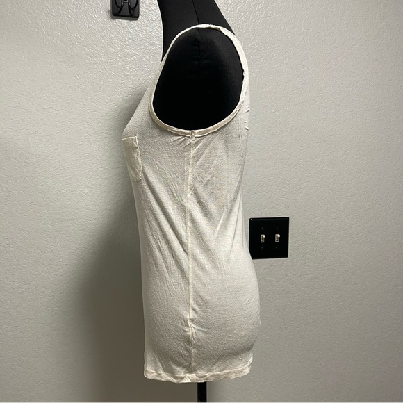 J.Crew Scoop Neck Off White Sleeveless Tee Size SMALL - Picture 3 of 6